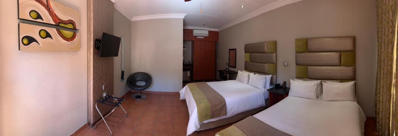 Polokwane Lodge 外观 照片