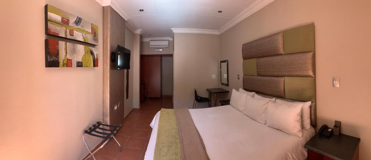 Polokwane Lodge 外观 照片