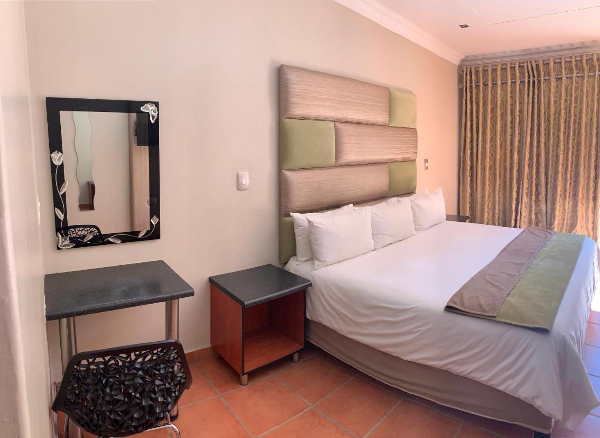 Polokwane Lodge 外观 照片
